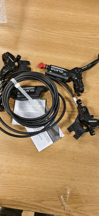 НОВИ ЧЕТИРИБУТАЛНИ SRAM Guide T предна и задна дискови спирачки колело