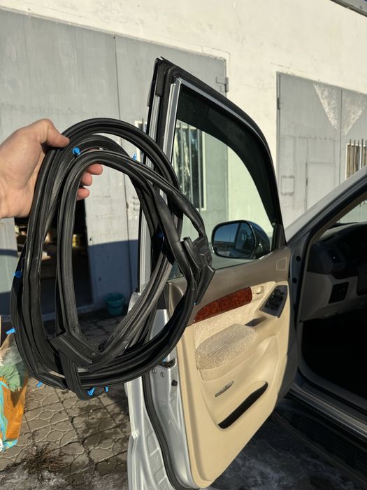 Решетка радиатора Toyota Prado 120