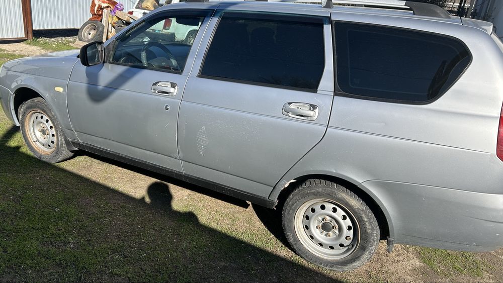 продается приора в хорошом состояний