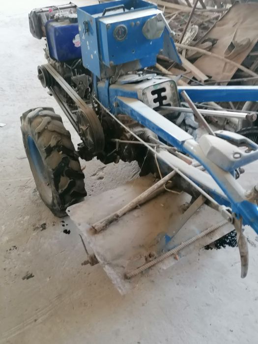 Зубир. Мотоблок. Сотилоди. Ишлап. Дурипди. Келишамиз