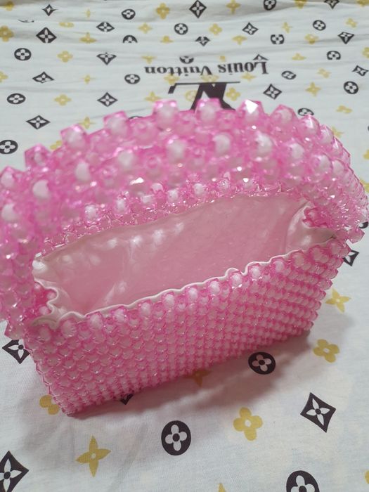 Qizlar sumkachasi sotiladi. 11 yosh qizimning ilk ishi.