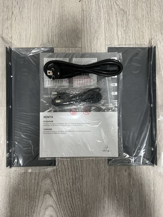 Mixer behringer xenyx x1204usb + husa thomann