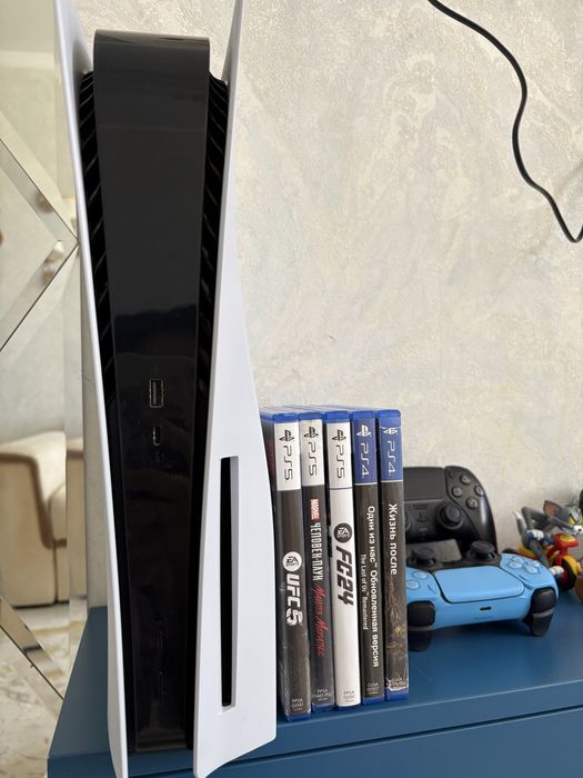 Продам Play Station 5