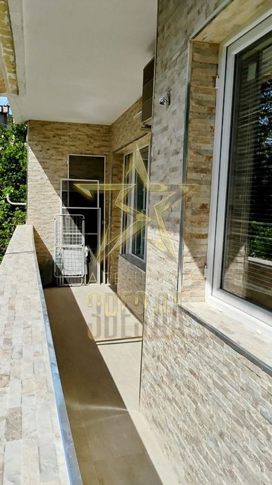 **Апартамент с три стаи в сърцето на града!**