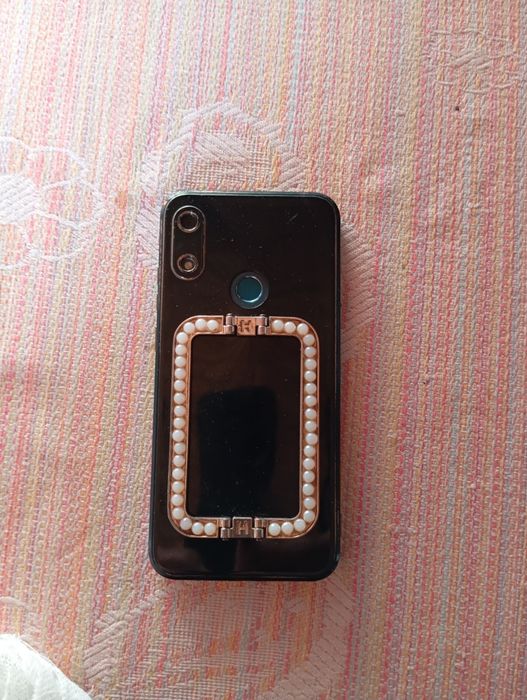 Хуавей Y6  в рабочем  состоянии.