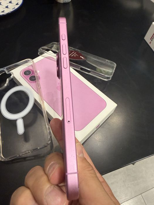 Продам Iphone 16 plus