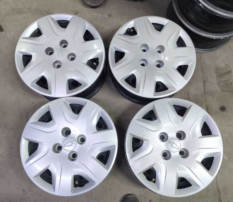 Кобальт родные диски R14 с колпаками