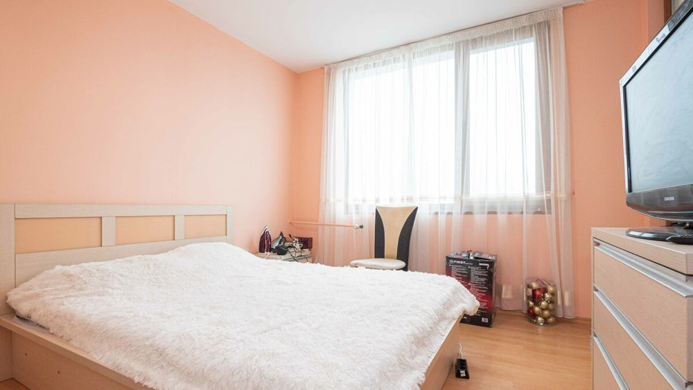 Продава се Тристаен апартамент в Бургас, Братя Миладинови - 86 кв.м за 2675 €/кв.м - Снимка #7