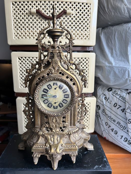 Ceas antic vechi din bronz original fabricat  Germania automatic arata