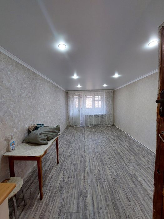 Срочная продажа комната 20 кв . с балконом. Северный..