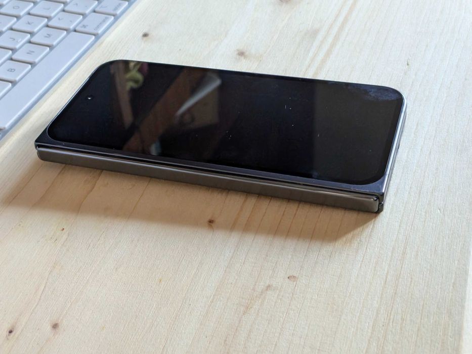 Черен (Obsidian) Google Pixel 9 Pro Fold 512GB