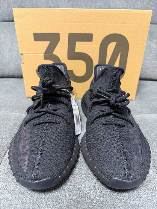 Yeezy Boost 350v2 Onyx