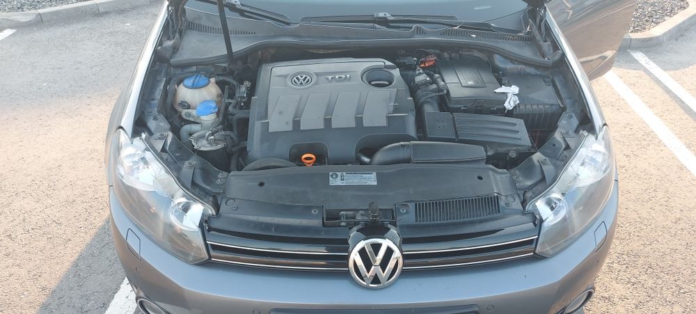 VW Golf 6 Variant 2011 | 1.6 TDI | Comfortline+ | Park Assist | Distribuție și Revizie Recente | Proprietar