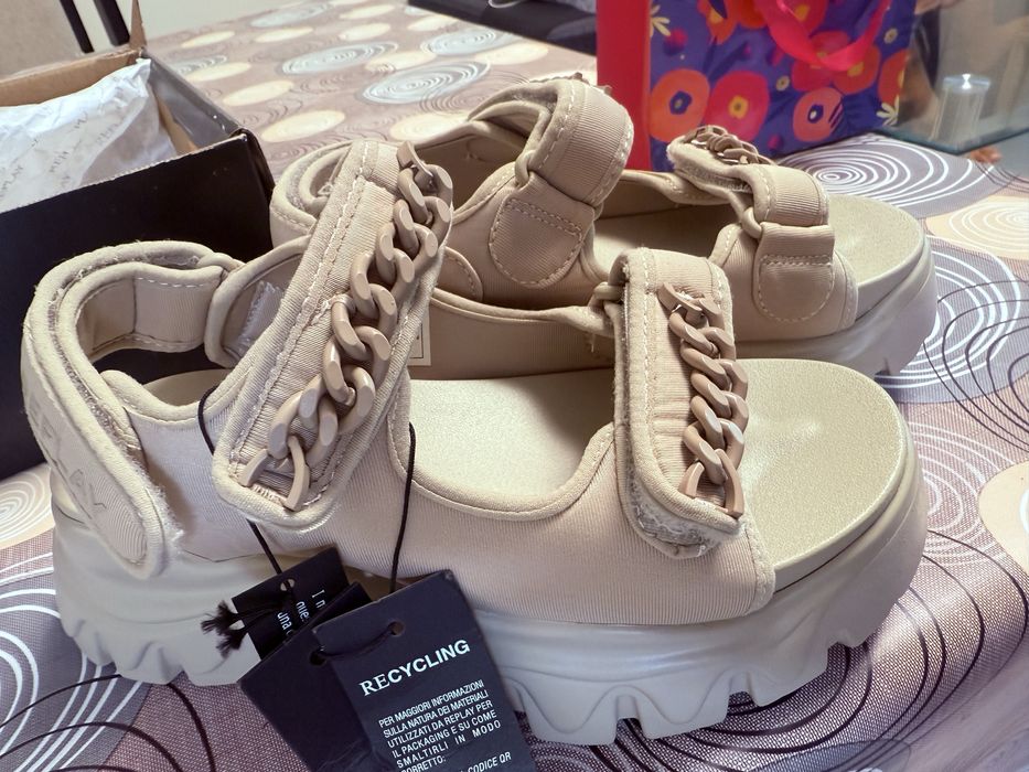 Дамски сандали Replay 38