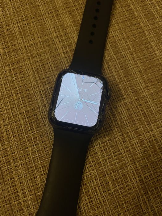 Apple Watch SE 40 mm