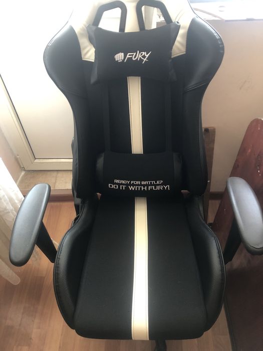 Scaun de gaming Fury L