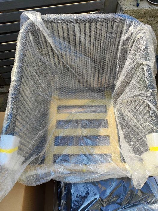 Комплект градински мебели - маса и 4 стола