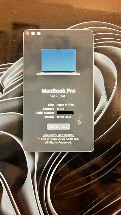 Vând MacBook Pro 16” cu procesor M1 Pro, varianta 16GB RAM / 512GB SSD