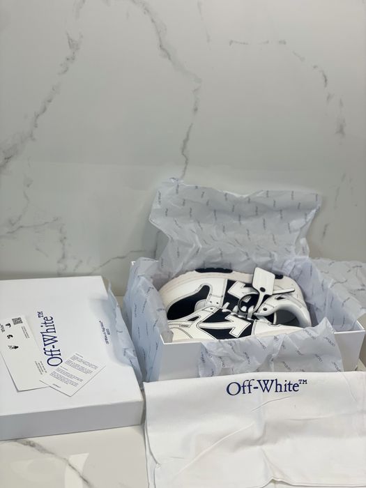 Off White Out Of Office ooo Low Tops Black White Off-White