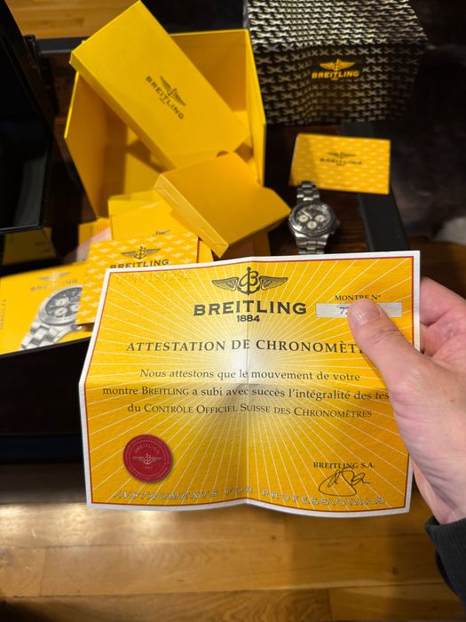 Breitling Hercules A39363 оригинален кутии и документи в топ състояние