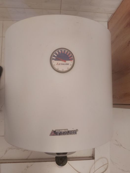 Продам водонагреватель
