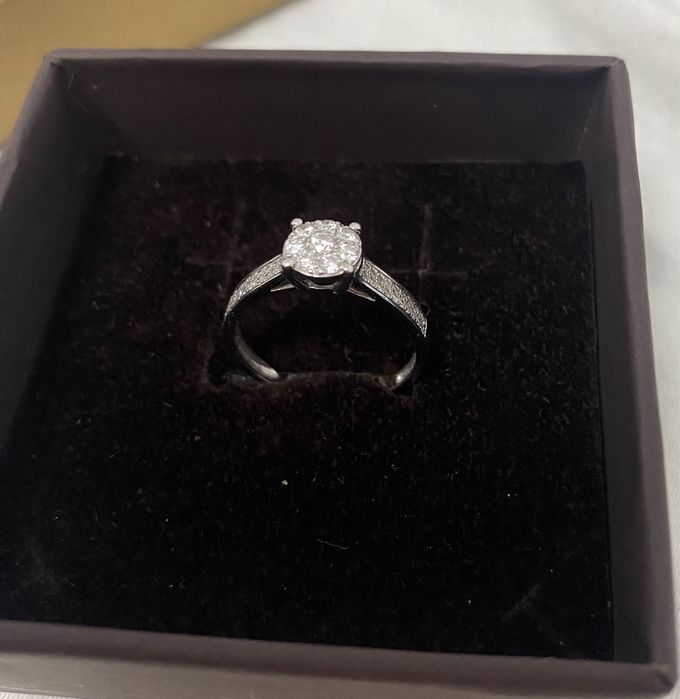 Vand inel de logodnă ,nefolosit, Aur 14k, 48 diamante