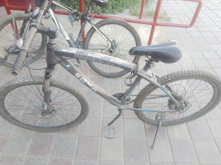 Продам 2 велика взрослые,велик на ходу