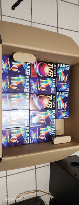 Casete video înregistrate cu filme în limba germană 240 minute 130 buc