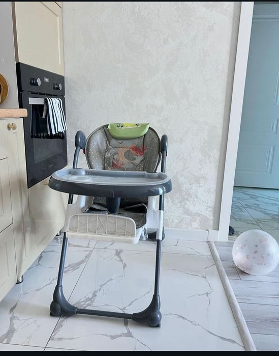 Стульчик/стол  для кормления 2в1