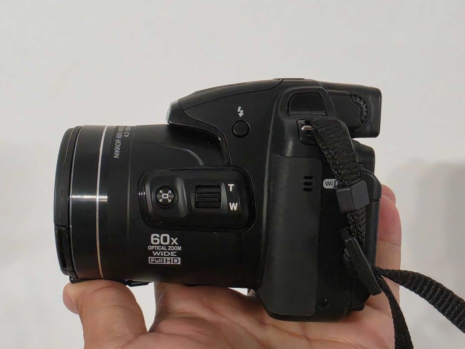 Aparat foto digital Nikon Coolpix P610 16MP 60x Zoom WiFi