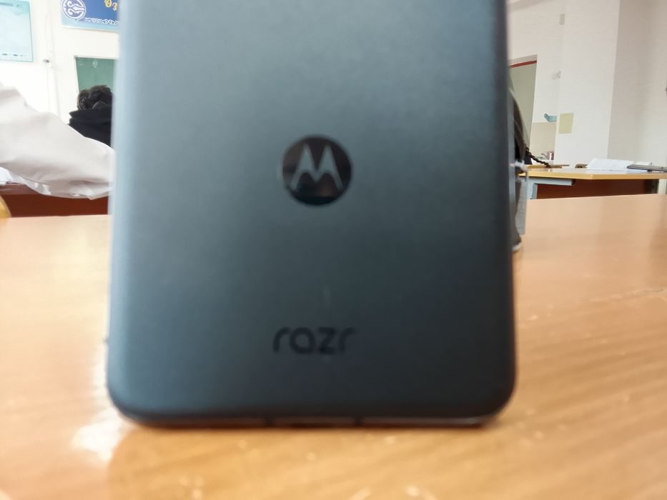 Motorola razer 40 ultra