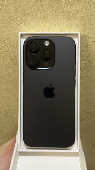 Срочно Iphone 16 pro 256 /айфон 16 про  98%