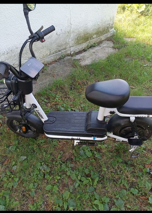 Scuter electric  fără permis