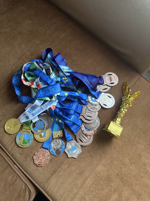 Продою медали