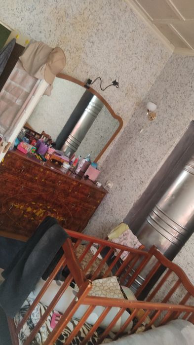 Дом в центре города 4 комнаты с мебелью и бытовой техникой