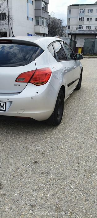 Vând Opel Astra J , 1.7 110cp , 2010 , hatchbak