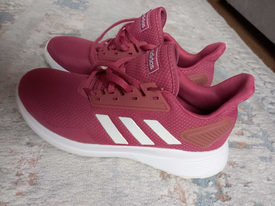 Adidasi dama 39.5 ADIDAS