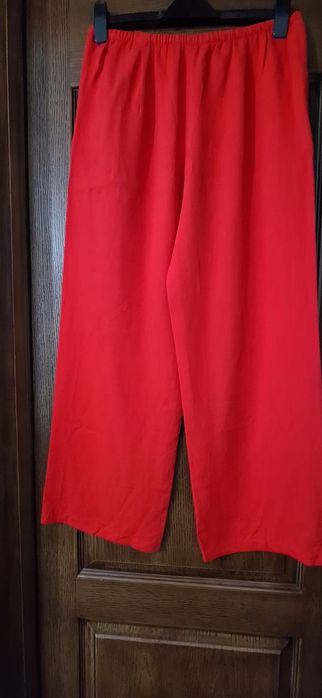 Pantaloni cu crac larg, Zara