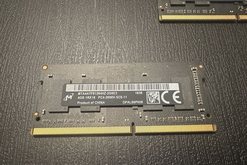 Продам so-dimm DDR4 2666 8Gb