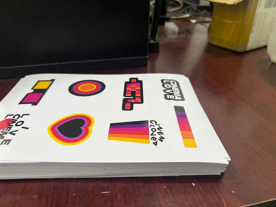 Наклейки, стикеры, этикетки. Stikerlar, nakleykalar, etiketkalar.