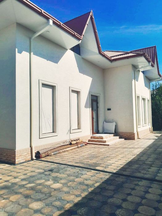 Uy (hovli) sotiladi, Уй (ховли) сотилади