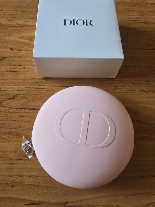 Dior оригинални несесери