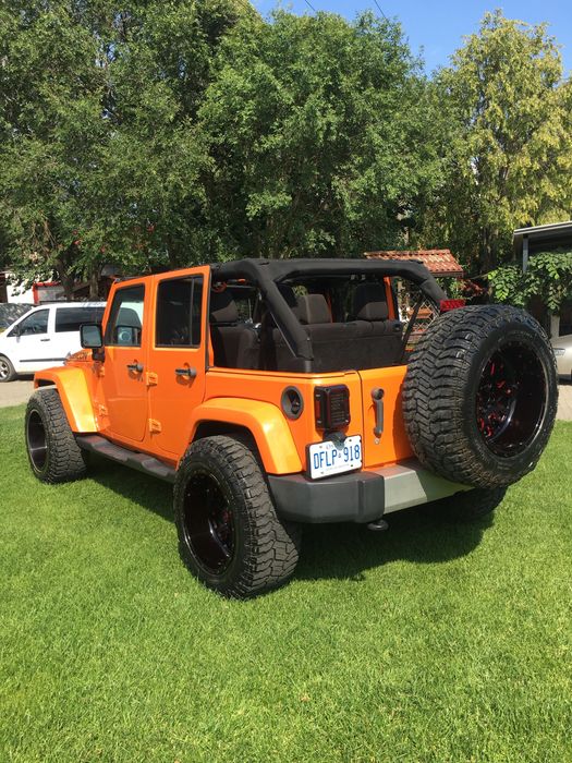 Jeep Wrangler Sahara