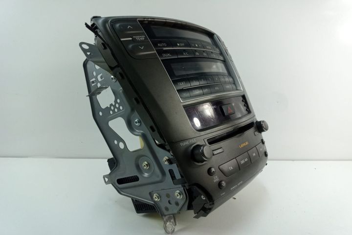 Radio CD Player / MP3 Player / AUX  Bluetooth / Panel Clima 861205337
