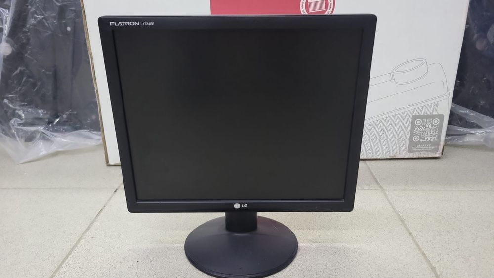 Монитор небольшой