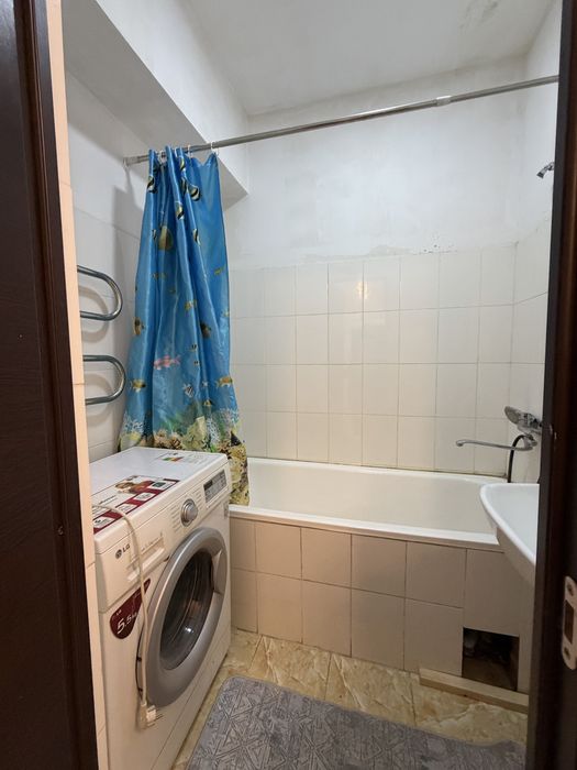 Сергели 5А 3 хона срочно ижарага берилади