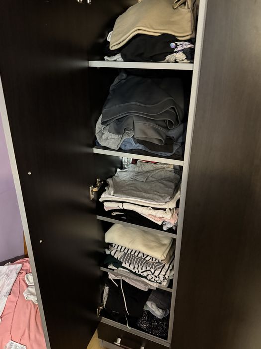 Гардероб трикрилен