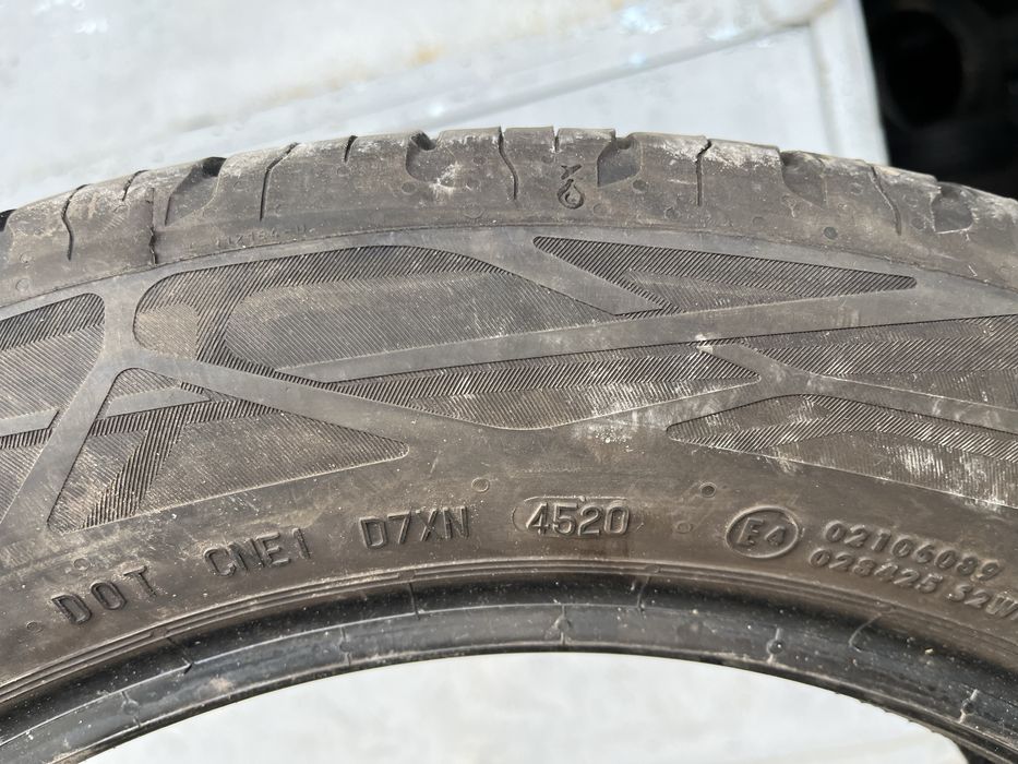 2 бр. летни гуми 205/55/17 Continental DOT 4520 5,5 mm