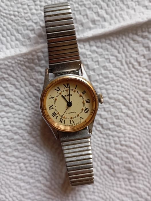 Часы заря СССР  реаритет