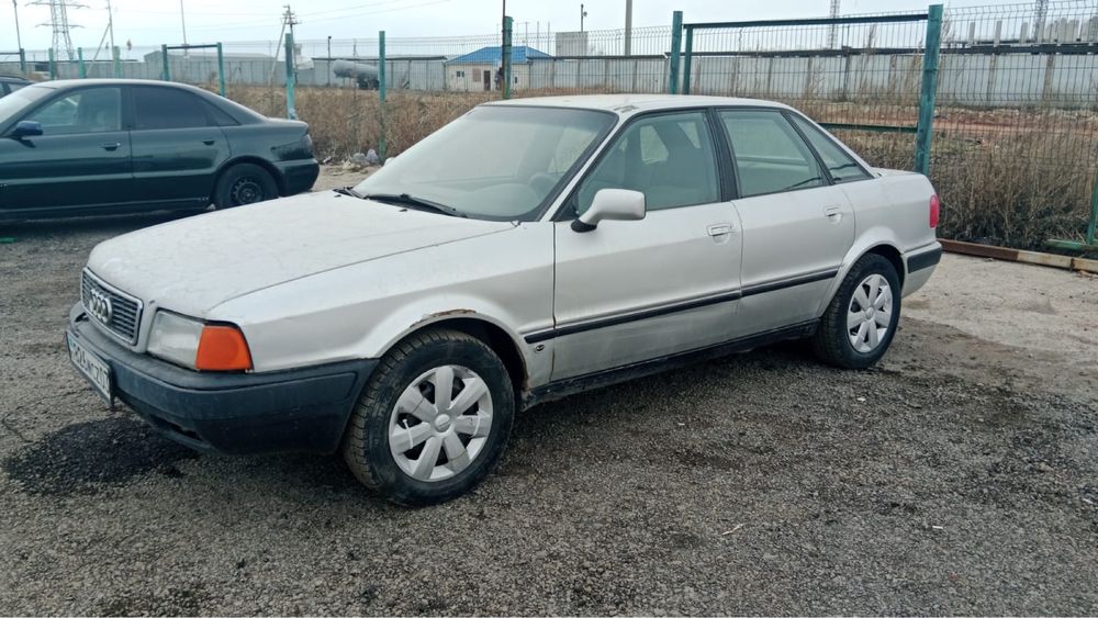 Ауди Б4  2.6 АКПП